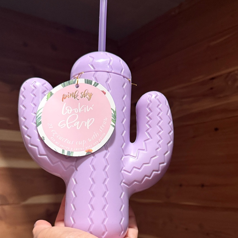 Purple Cactus 🌵 cup 21 oz NWT